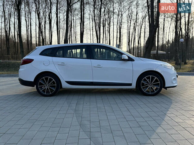 Белый Рено Меган, объемом двигателя 1.5 л и пробегом 257 тыс. км за 7200 $, фото 3 на Automoto.ua