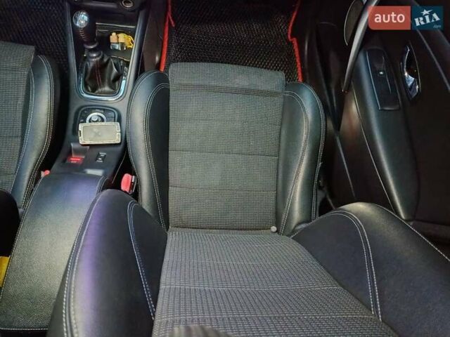 Білий Рено Меган, об'ємом двигуна 1.5 л та пробігом 261 тис. км за 7600 $, фото 14 на Automoto.ua