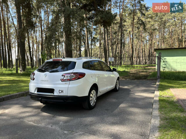 Білий Рено Меган, об'ємом двигуна 1.5 л та пробігом 210 тис. км за 6200 $, фото 9 на Automoto.ua