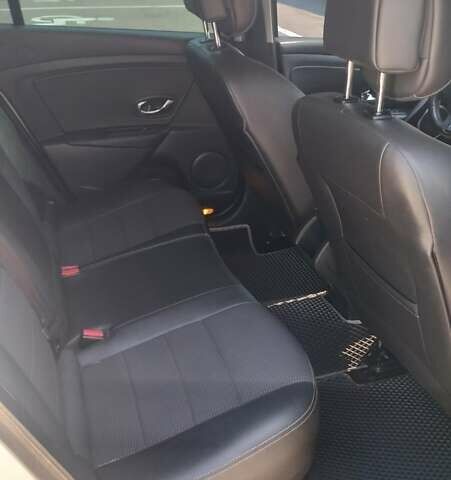 Белый Рено Меган, объемом двигателя 1.5 л и пробегом 300 тыс. км за 7800 $, фото 6 на Automoto.ua