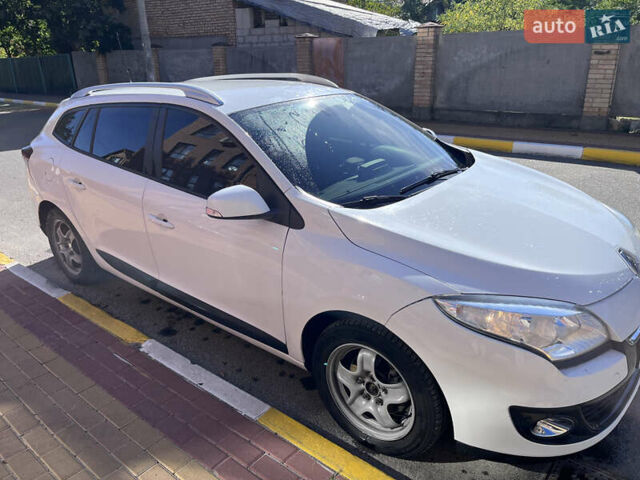 Білий Рено Меган, об'ємом двигуна 1.46 л та пробігом 303 тис. км за 6200 $, фото 6 на Automoto.ua