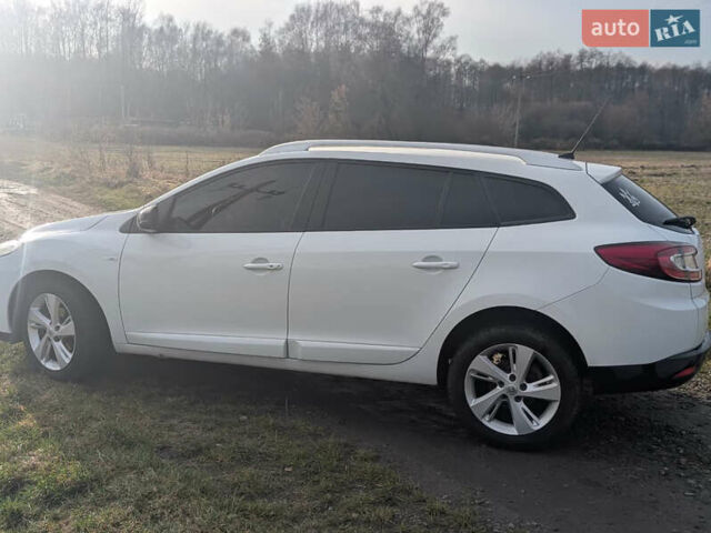 Білий Рено Меган, об'ємом двигуна 1.46 л та пробігом 261 тис. км за 7800 $, фото 13 на Automoto.ua