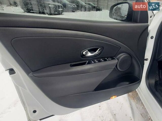 Білий Рено Меган, об'ємом двигуна 1.5 л та пробігом 254 тис. км за 7299 $, фото 15 на Automoto.ua