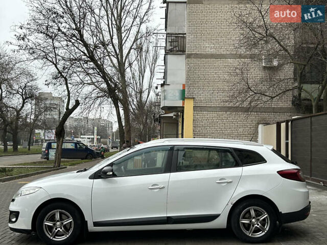 Белый Рено Меган, объемом двигателя 1.5 л и пробегом 266 тыс. км за 6599 $, фото 7 на Automoto.ua