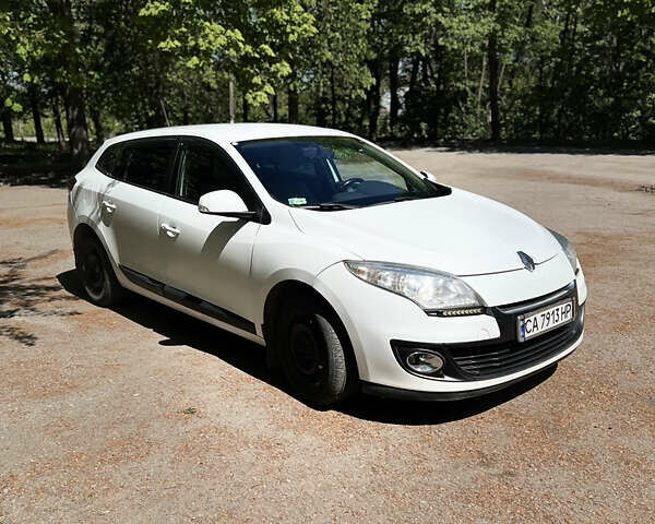 Білий Рено Меган, об'ємом двигуна 1.46 л та пробігом 297 тис. км за 7200 $, фото 3 на Automoto.ua