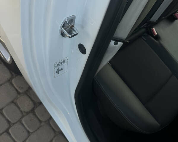 Білий Рено Меган, об'ємом двигуна 1.5 л та пробігом 237 тис. км за 8999 $, фото 74 на Automoto.ua