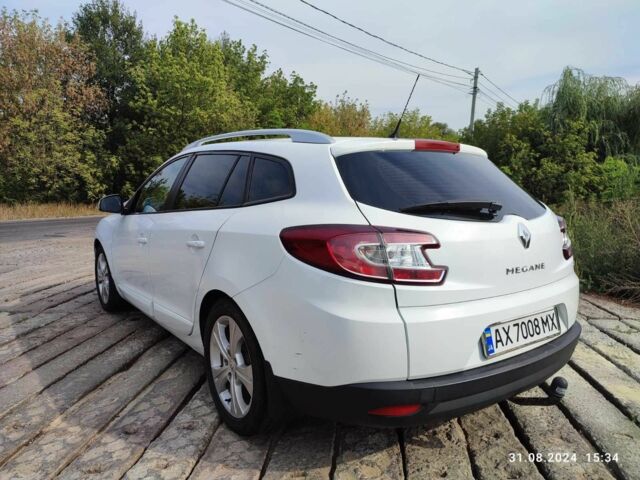 Белый Рено Меган, объемом двигателя 1.5 л и пробегом 295 тыс. км за 6499 $, фото 2 на Automoto.ua