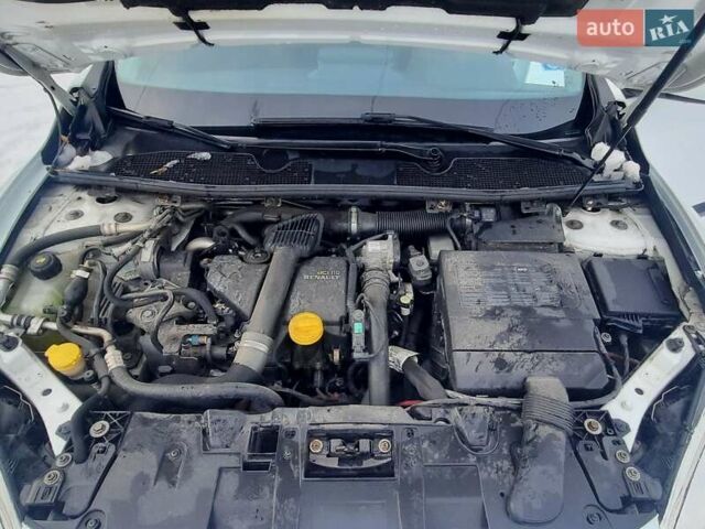 Білий Рено Меган, об'ємом двигуна 1.5 л та пробігом 254 тис. км за 7699 $, фото 25 на Automoto.ua