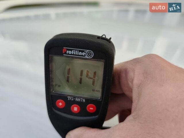 Білий Рено Меган, об'ємом двигуна 1.46 л та пробігом 250 тис. км за 6999 $, фото 95 на Automoto.ua