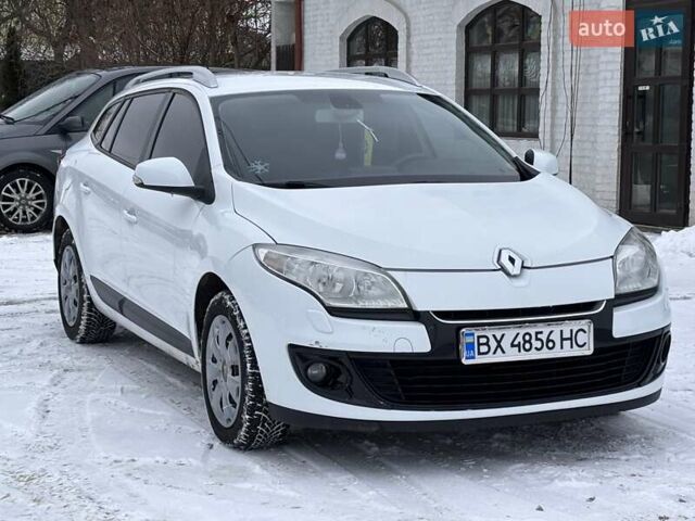 Білий Рено Меган, об'ємом двигуна 1.46 л та пробігом 265 тис. км за 6990 $, фото 4 на Automoto.ua
