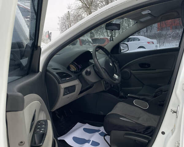 Білий Рено Меган, об'ємом двигуна 1.5 л та пробігом 278 тис. км за 5899 $, фото 30 на Automoto.ua