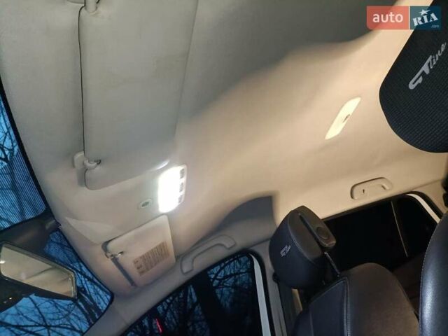 Білий Рено Меган, об'ємом двигуна 1.5 л та пробігом 261 тис. км за 7600 $, фото 30 на Automoto.ua