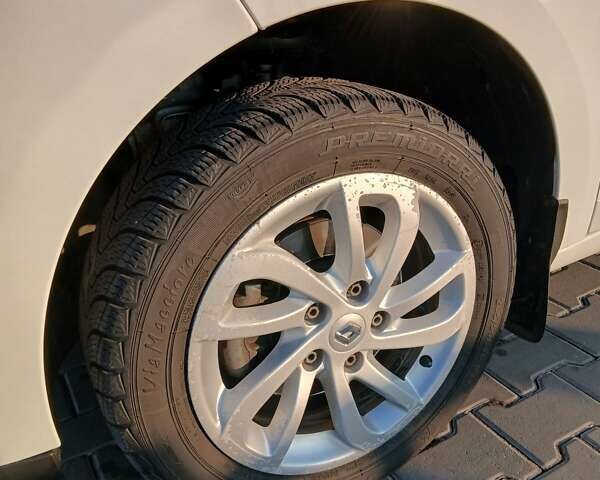 Білий Рено Меган, об'ємом двигуна 1.5 л та пробігом 297 тис. км за 7500 $, фото 19 на Automoto.ua