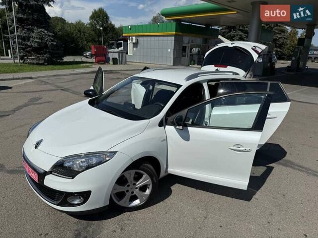 Белый Рено Меган, объемом двигателя 1.5 л и пробегом 225 тыс. км за 7699 $, фото 75 на Automoto.ua