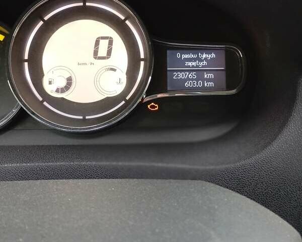 Рено Меган 2012 в Луцке на Automoto.ua Белый Рено Меган, объемом двигателя 1.46 л и пробегом 231 тыс. км за 7900 $, фото 14 на Automoto.ua