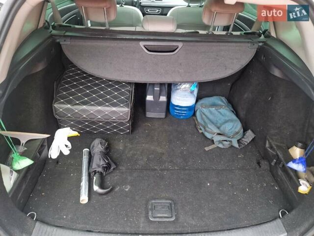 Білий Рено Меган, об'ємом двигуна 1.46 л та пробігом 327 тис. км за 8000 $, фото 9 на Automoto.ua