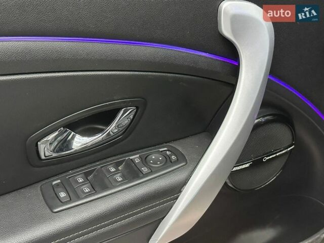 Белый Рено Меган, объемом двигателя 1.5 л и пробегом 286 тыс. км за 6999 $, фото 23 на Automoto.ua