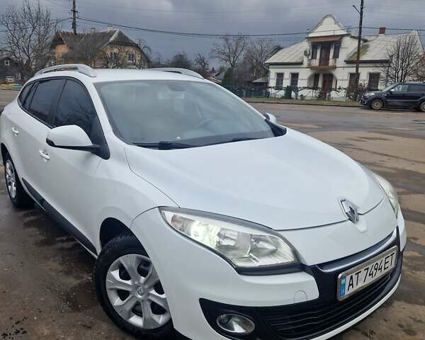 Білий Рено Меган, об'ємом двигуна 1.46 л та пробігом 305 тис. км за 6500 $, фото 1 на Automoto.ua