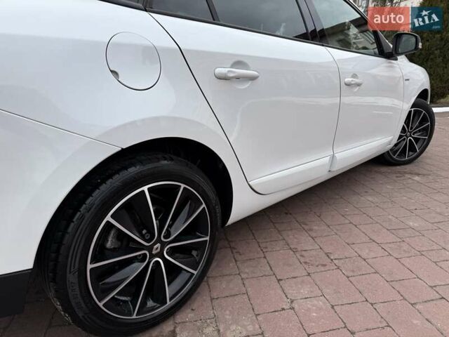 Білий Рено Меган, об'ємом двигуна 1.5 л та пробігом 228 тис. км за 8999 $, фото 50 на Automoto.ua