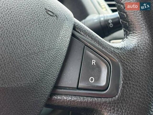 Белый Рено Меган, объемом двигателя 1.5 л и пробегом 195 тыс. км за 6490 $, фото 32 на Automoto.ua