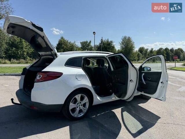Белый Рено Меган, объемом двигателя 1.5 л и пробегом 225 тыс. км за 7699 $, фото 60 на Automoto.ua