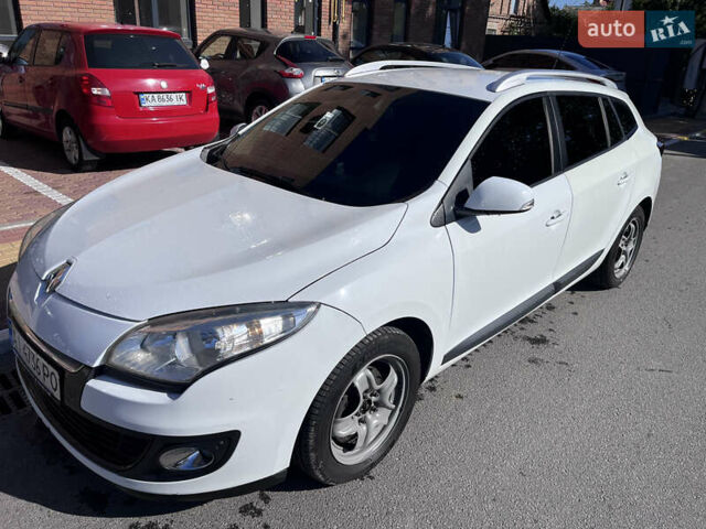Білий Рено Меган, об'ємом двигуна 1.46 л та пробігом 303 тис. км за 6200 $, фото 7 на Automoto.ua
