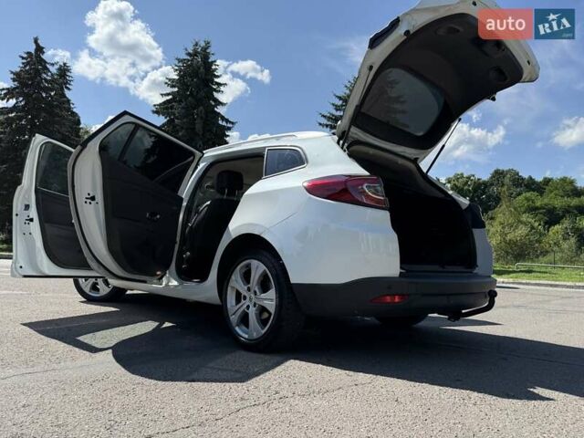 Белый Рено Меган, объемом двигателя 1.5 л и пробегом 225 тыс. км за 7699 $, фото 69 на Automoto.ua