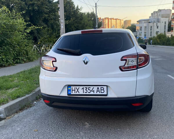 Белый Рено Меган, объемом двигателя 1.46 л и пробегом 280 тыс. км за 5800 $, фото 2 на Automoto.ua