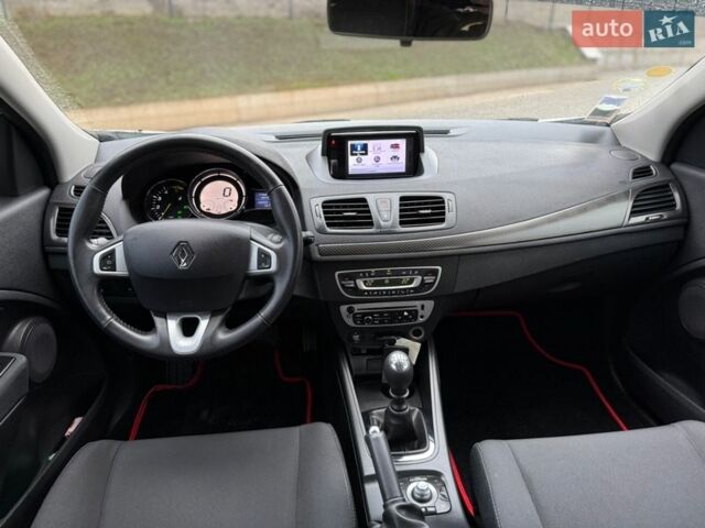 Білий Рено Меган, об'ємом двигуна 1.5 л та пробігом 202 тис. км за 7200 $, фото 64 на Automoto.ua