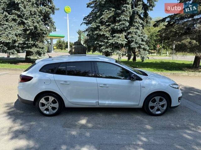 Белый Рено Меган, объемом двигателя 1.5 л и пробегом 225 тыс. км за 7699 $, фото 112 на Automoto.ua