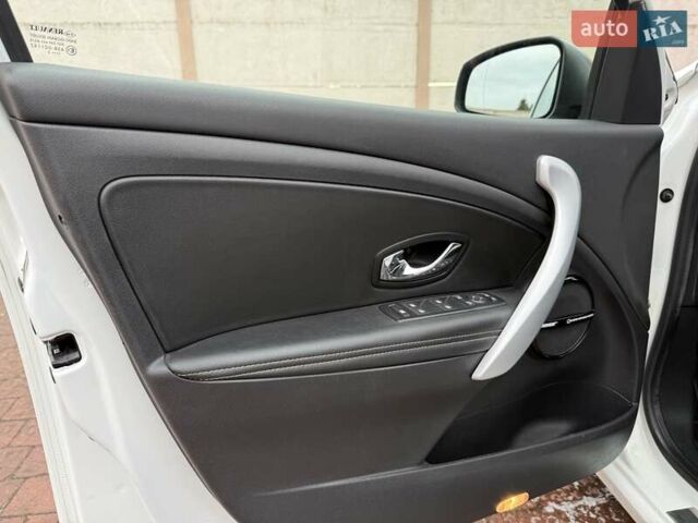 Білий Рено Меган, об'ємом двигуна 1.5 л та пробігом 228 тис. км за 8999 $, фото 88 на Automoto.ua