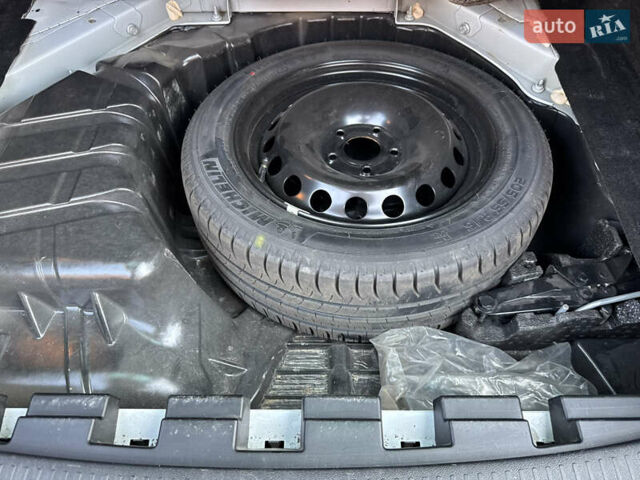 Білий Рено Меган, об'ємом двигуна 1.6 л та пробігом 208 тис. км за 8700 $, фото 32 на Automoto.ua
