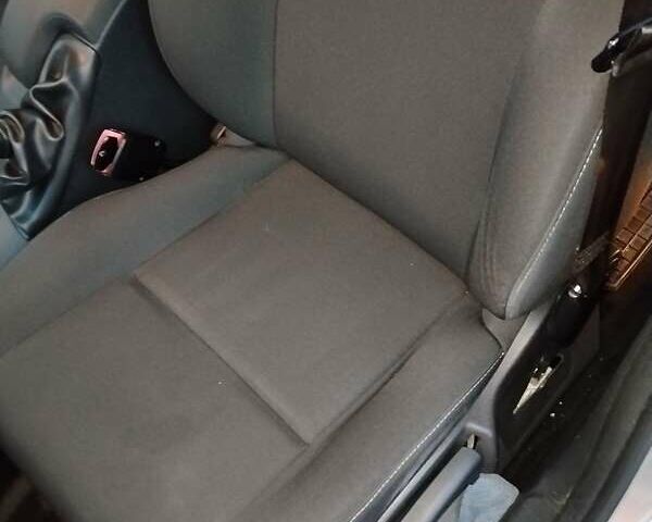 Белый Рено Меган, объемом двигателя 1.46 л и пробегом 239 тыс. км за 7200 $, фото 3 на Automoto.ua