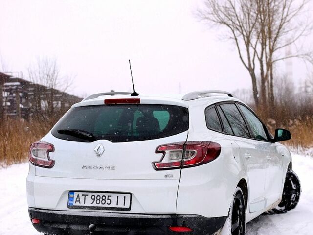 Белый Рено Меган, объемом двигателя 1.5 л и пробегом 31900 тыс. км за 7700 $, фото 7 на Automoto.ua