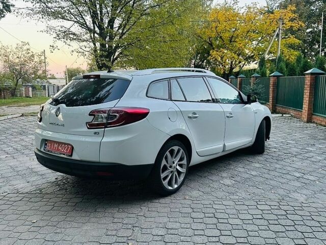 Білий Рено Меган, об'ємом двигуна 1.6 л та пробігом 227 тис. км за 7700 $, фото 2 на Automoto.ua