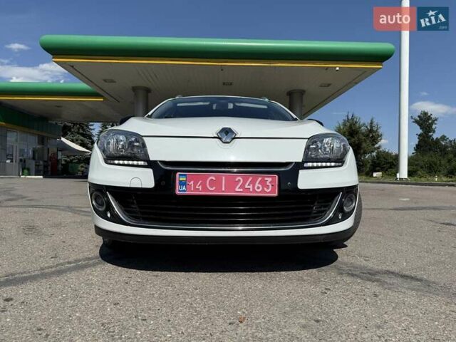 Белый Рено Меган, объемом двигателя 1.5 л и пробегом 225 тыс. км за 7699 $, фото 43 на Automoto.ua