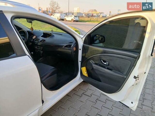 Білий Рено Меган, об'ємом двигуна 1.5 л та пробігом 297 тис. км за 7500 $, фото 15 на Automoto.ua
