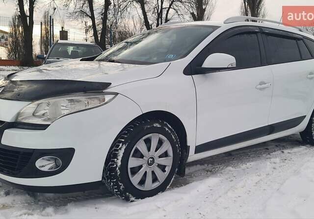 Білий Рено Меган, об'ємом двигуна 1.5 л та пробігом 254 тис. км за 7299 $, фото 10 на Automoto.ua