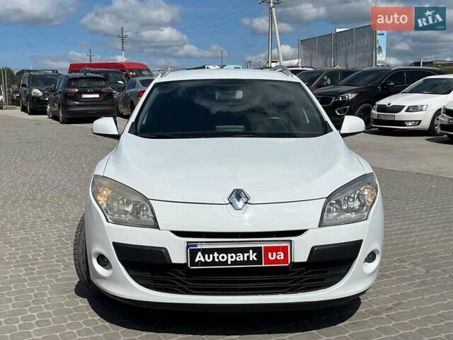 Белый Рено Меган, объемом двигателя 1.5 л и пробегом 195 тыс. км за 6490 $, фото 1 на Automoto.ua