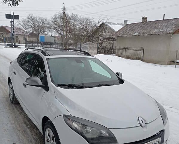 Белый Рено Меган, объемом двигателя 1.5 л и пробегом 276 тыс. км за 7550 $, фото 9 на Automoto.ua