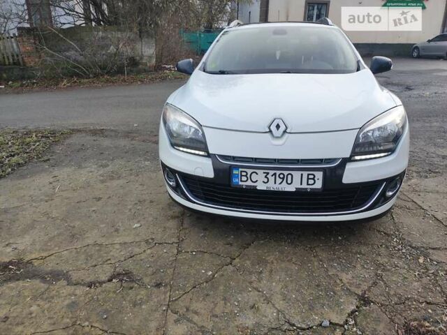 Белый Рено Меган, объемом двигателя 1.46 л и пробегом 270 тыс. км за 7800 $, фото 3 на Automoto.ua