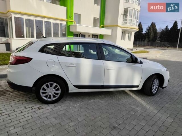 Білий Рено Меган, об'ємом двигуна 1.46 л та пробігом 250 тис. км за 6999 $, фото 5 на Automoto.ua