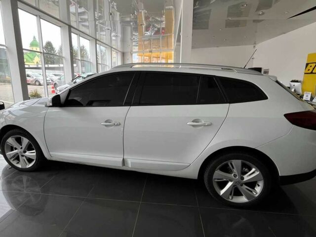 Белый Рено Меган, объемом двигателя 1.5 л и пробегом 256 тыс. км за 7350 $, фото 3 на Automoto.ua