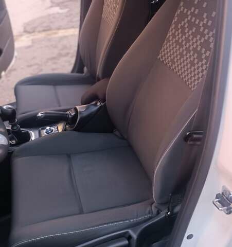 Белый Рено Меган, объемом двигателя 1.5 л и пробегом 265 тыс. км за 6900 $, фото 46 на Automoto.ua