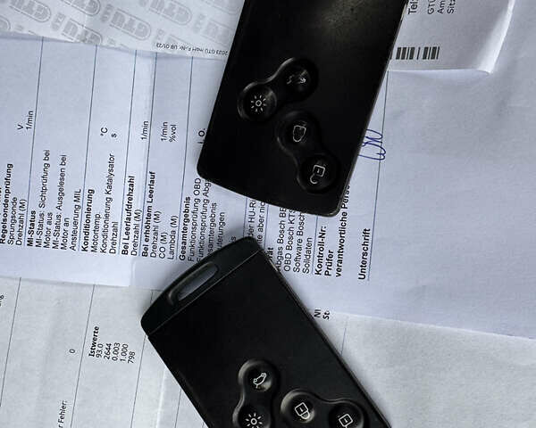 Білий Рено Меган, об'ємом двигуна 1.6 л та пробігом 235 тис. км за 7500 $, фото 31 на Automoto.ua