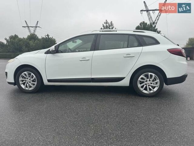 Білий Рено Меган, об'ємом двигуна 1.46 л та пробігом 240 тис. км за 6000 $, фото 9 на Automoto.ua