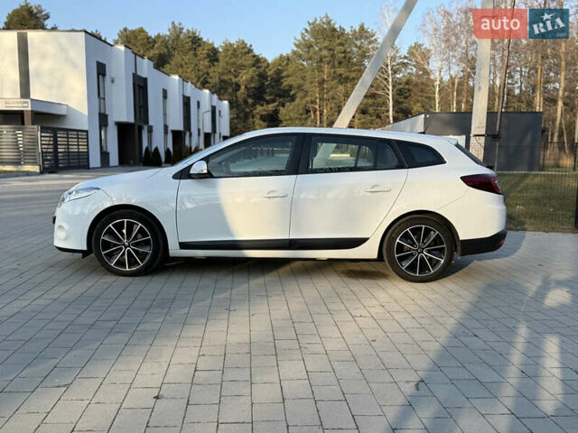 Белый Рено Меган, объемом двигателя 1.5 л и пробегом 257 тыс. км за 7200 $, фото 7 на Automoto.ua