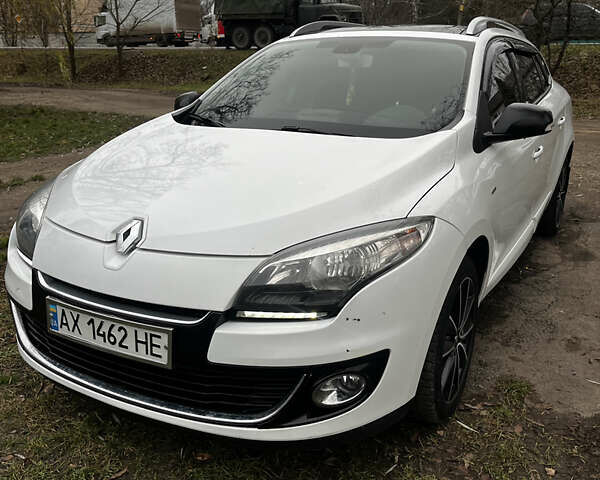 Белый Рено Меган, объемом двигателя 1.6 л и пробегом 237 тыс. км за 7800 $, фото 2 на Automoto.ua