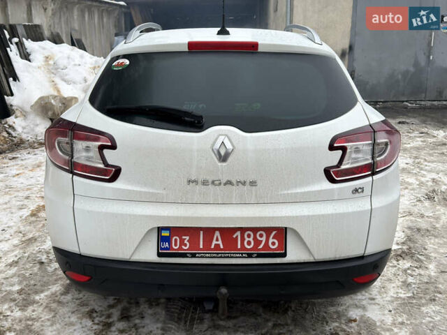 Белый Рено Меган, объемом двигателя 1.5 л и пробегом 237 тыс. км за 9000 $, фото 3 на Automoto.ua
