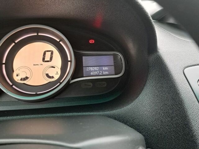 Білий Рено Меган, об'ємом двигуна 1.5 л та пробігом 278 тис. км за 7200 $, фото 5 на Automoto.ua